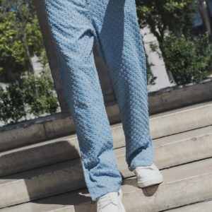 Wijde jeans met gatenpatroon