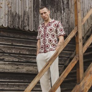 Gehaakt shirt met korte mouwen en beige geometrisch patroon