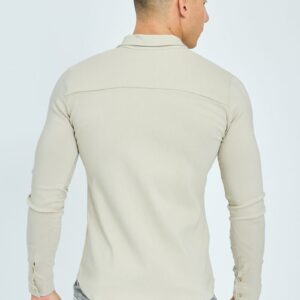 Klassiek overhemd met sierlijke knopen