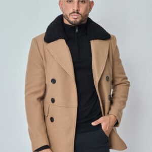 Lange jas met knopen